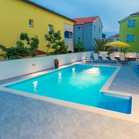 Lucky Luke Pool Apartments Novalja Dış mekan fotoğraf